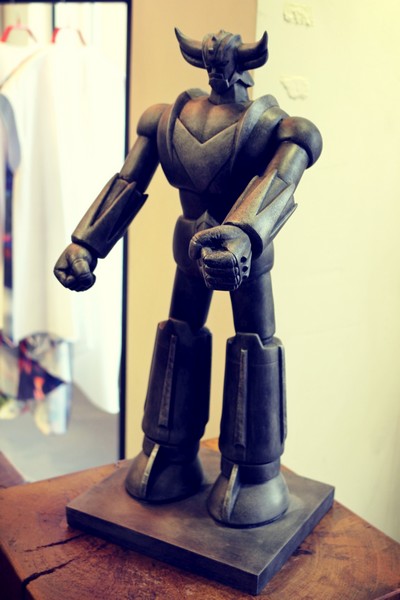 Suzi in Beirut at Vick Vanlian Showroom